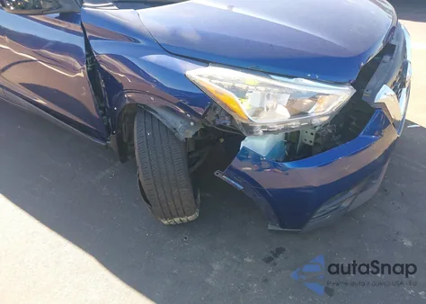 2018 Nissan Kicks S/Sr/Sv z USA, uszkodzony, nr VIN 3N1CP5CU1JL514337